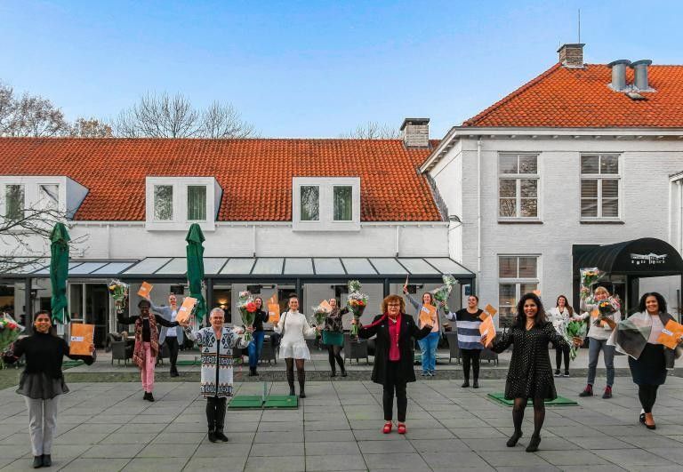 14 medewerkers WZH ontvangen diploma